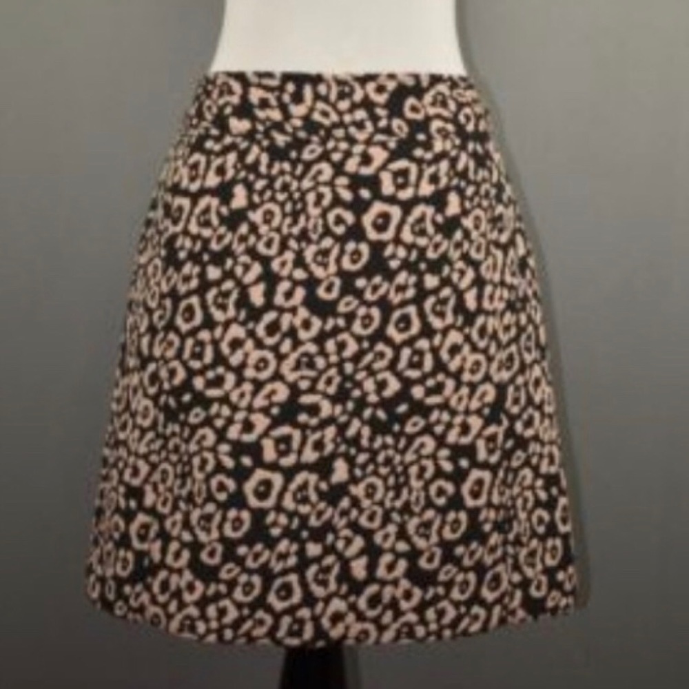 Ann Taylor LOFT Leopard A-line skirt 4P - Picture 4 of 4